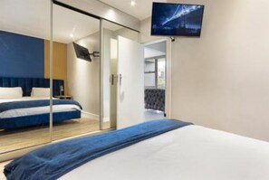 2 室のベッドルーム、アイロン / アイロン台、WiFi、ベッドシーツ