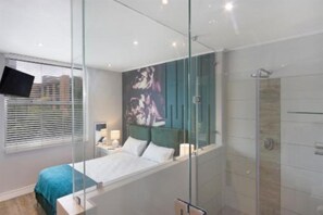 2 室のベッドルーム、アイロン / アイロン台、WiFi、ベッドシーツ