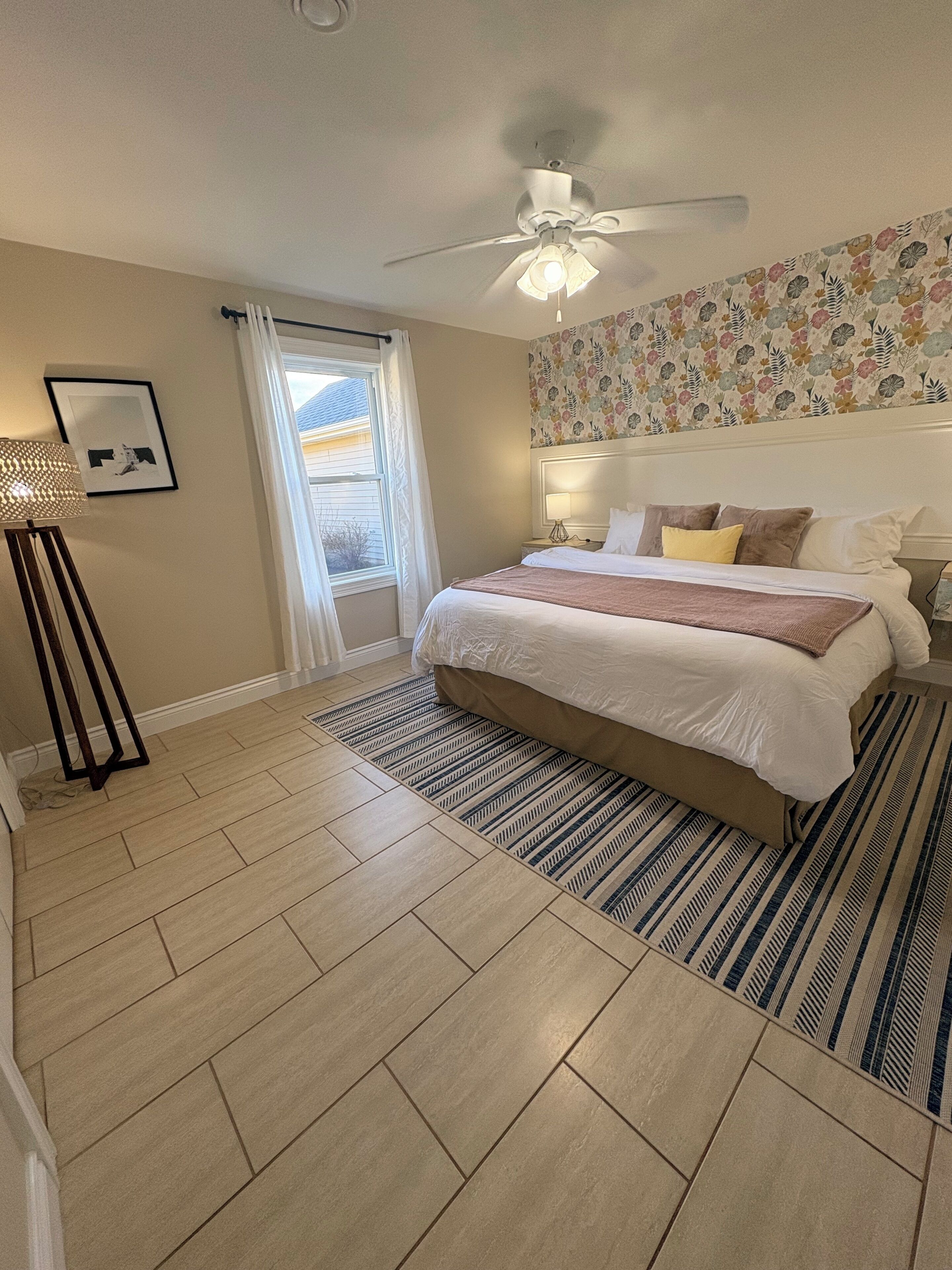2 bedrooms, iron/ironing board, travel cot, free WiFi