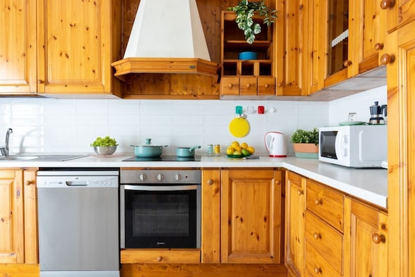 Fridge, microwave, dishwasher