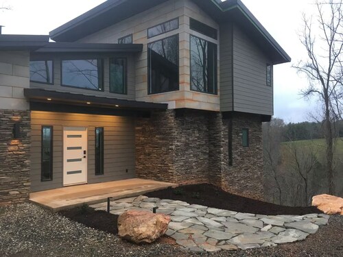 Private Mountain Top Escape  with Hot Tub, Theater, Game Room & Fire Pit