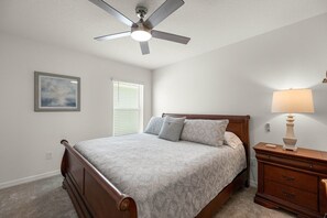 3 chambres, fer et planche à repasser, accès Internet, draps fournis