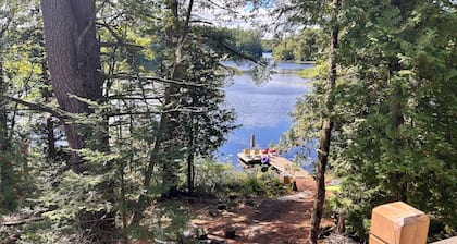 Newly Built, Private, Lakefront Muskoka Cottage
