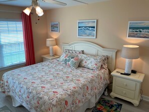 2 bedrooms, free WiFi, bed sheets - Direct Ocean Front Ground Floor 2/2 (New Smyrna Beach)