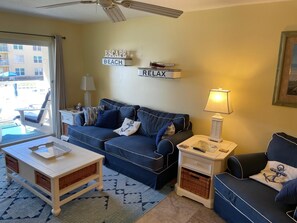 TV - Ocean View Second Floor 2/2 (New Smyrna Beach)