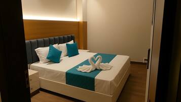 Deluxe Double Room | Egyptian cotton sheets, premium bedding, down duvets, laptop workspace