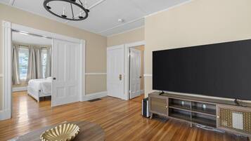 2 間睡房、熨斗/熨衫板、免費 Wi-Fi、床單