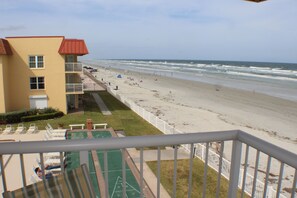 Property grounds - Direct Ocean Front Third Floor Corner Unit 2/2 (New Smyrna Beach)