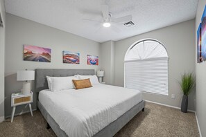 6 bedrooms, WiFi, bed sheets