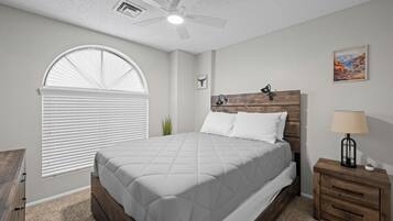 6 bedrooms, WiFi, bed sheets