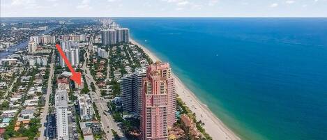 Am Strand, Liegestühle, Strandtücher