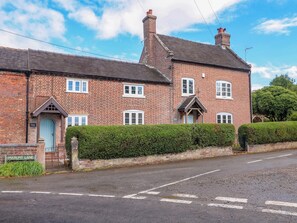 Exterior - Prospect Cottage (Stone)