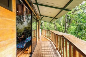 Terrace/patio - Treehouse with butterfly and exotic fruit farm (Quebrada amarilla)