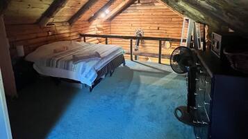 5 bedrooms, iron/ironing board, WiFi