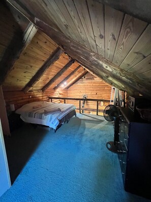 5 bedrooms, iron/ironing board, WiFi