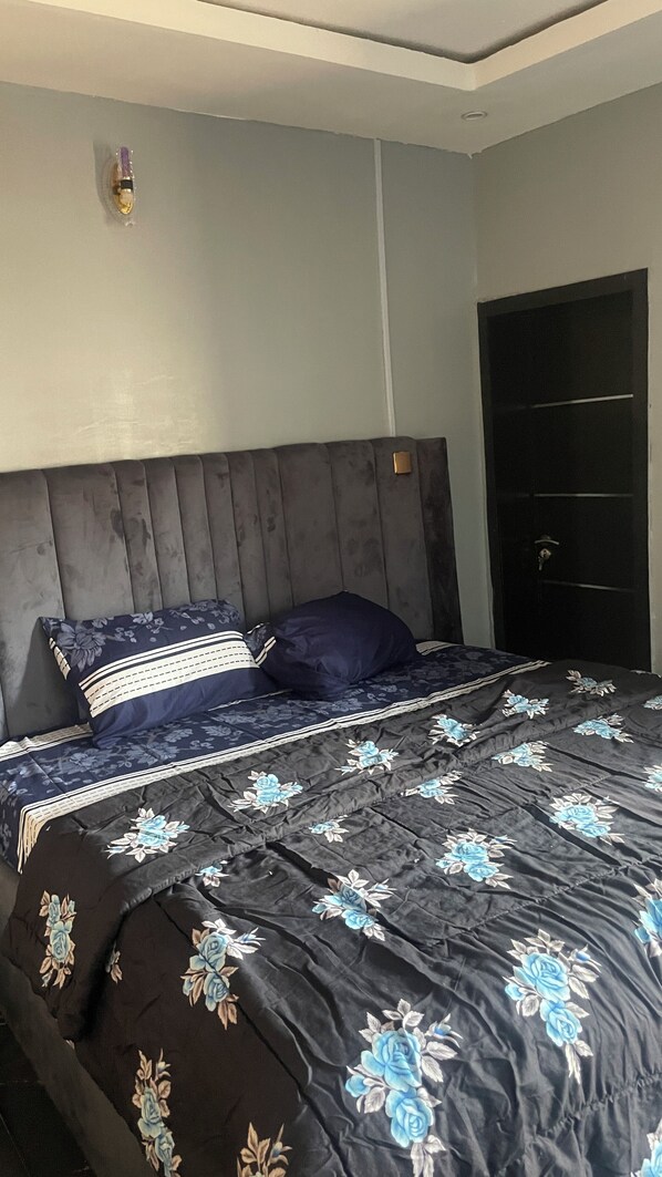 1 bedroom, WiFi - Charming 1-bedroom apartment in tranquil Ibadan with AC (Ibadan)