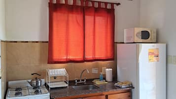 Holzhütte, Bergblick | Eigene Küche | Kühlschrank, Mikrowelle, Ofen, Kochgeschirr/Geschirr/Besteck