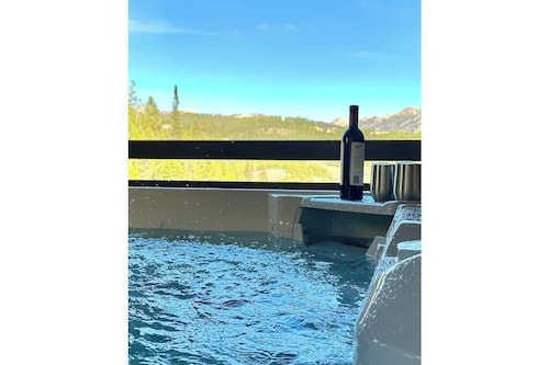 Luxurious Ski-In/Out in Big Sky - Private Hot Tub