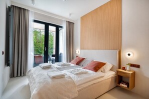 1 bedroom, iron/ironing board, travel cot, free WiFi