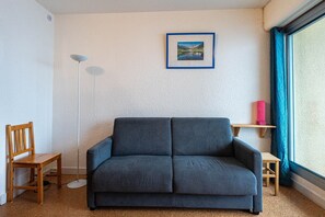 TV, DVD player