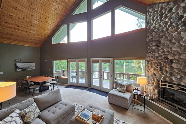 Televisor i llar de foc