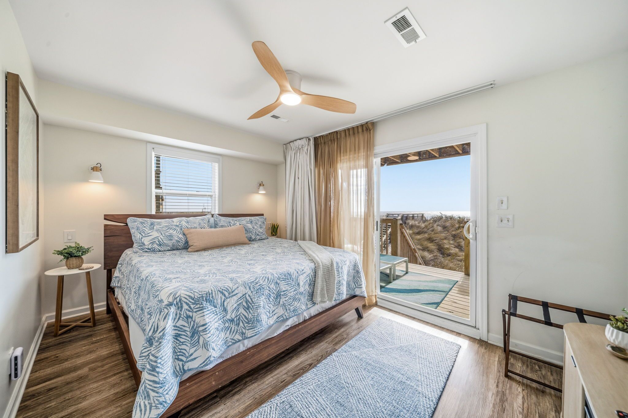 2 bedrooms, iron/ironing board, Internet, bed sheets