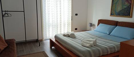 2 chambres, accès Internet, draps fournis