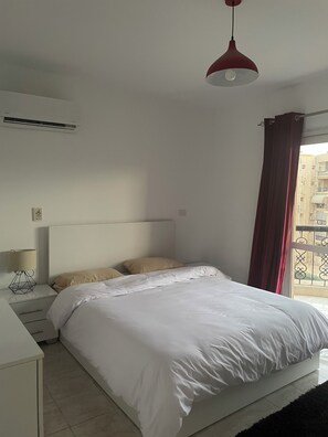 2 chambres, fer et planche à repasser, Wi-Fi gratuit, draps fournis