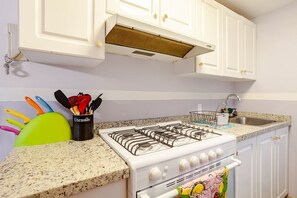 Coffee/tea maker, fridge, microwave, oven - Acogedor apartamento tipo boutique cerca d Reforma (Mexico City)