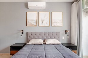 3 bedrooms, desk, iron/ironing board, WiFi