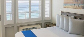 Georgian Inn Beach Club