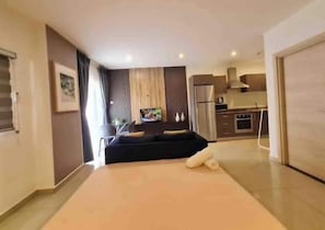 1 bedroom, WiFi, bed sheets
