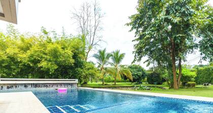 Peaceful Resort-Style pool villa in Doi Saket, Chiang Mai