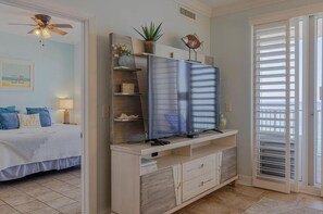 Condo, Multiple Beds (Ocean Reef 1105)