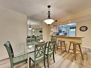 Condo, Multiple Beds (Sea Oats 111) | Dining