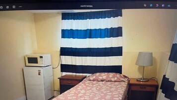 1 chambre, fer et planche Ă repasser, accĂšs Internet, draps fournis