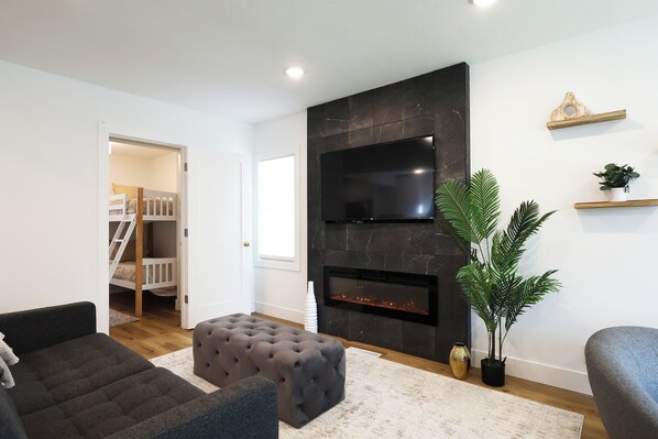 TV, fireplace, foosball, books