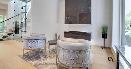 Luxury Executive Home close to Golf Course