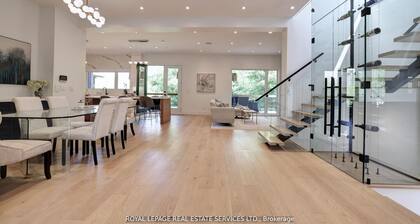 Luxury Executive Home close to Golf Course