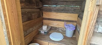 Back in Time! River Log Cabin-Off Grid