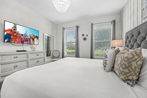 5 bedrooms, iron/ironing board, WiFi, bed sheets