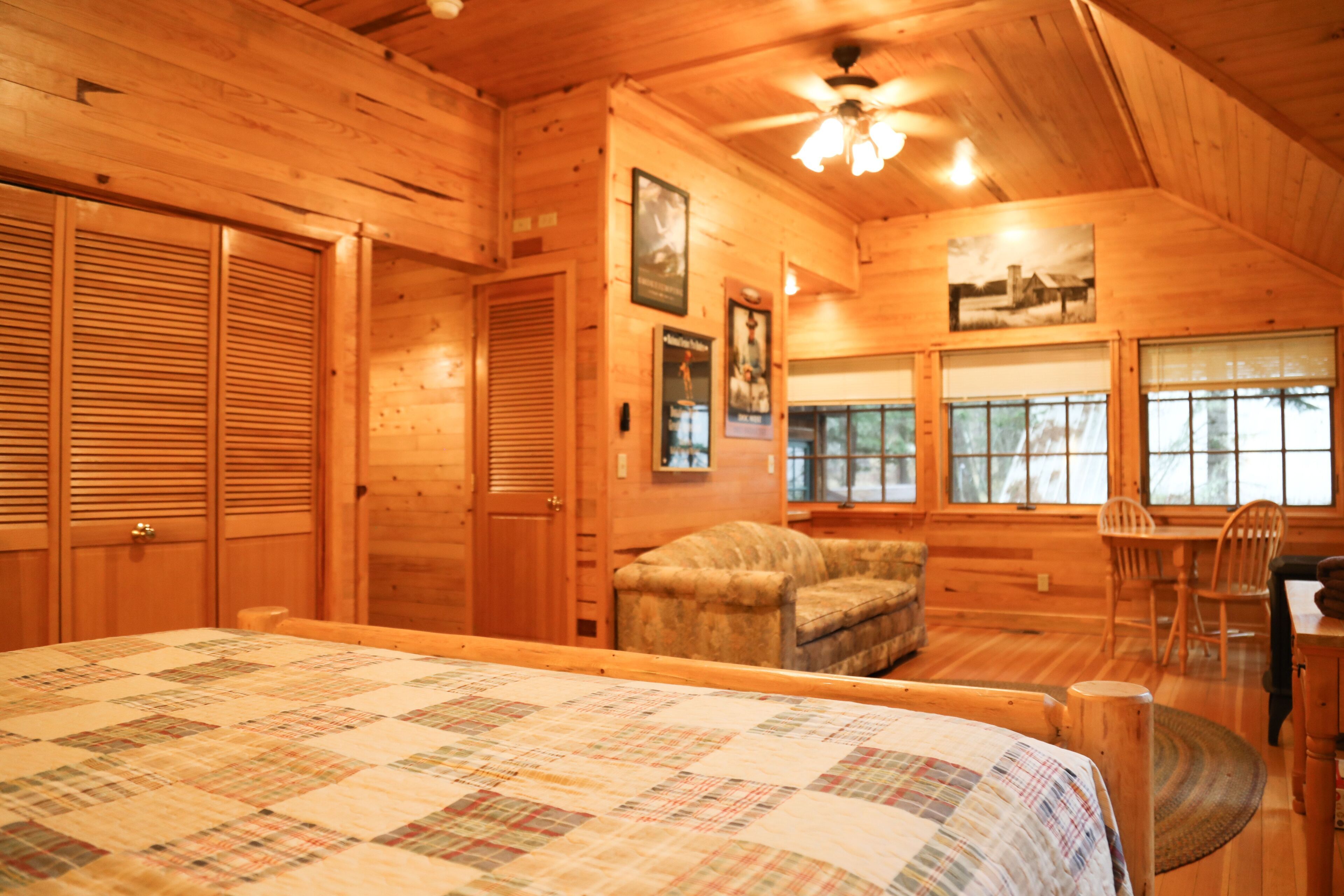 Strykejern/-brett, reiseseng for barn, wi-fi og sengetøy