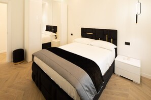 2 Schlafzimmer, Schreibtisch, Bügeleisen/Bügelbrett, WLAN