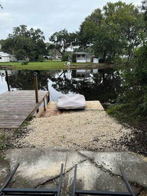 Property grounds - Charming water front cottage with central AC,quiet area in lovely Inverness (Inverness)