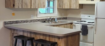 Charming water front cottage with central AC,quiet area in lovely Inverness