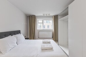 2 bedrooms, iron/ironing board