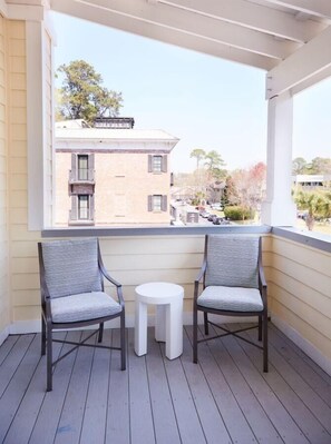 Nhà liên kế, nhiều giường, ban công, quang cảnh thành phố (May River Breeze) | Khuôn viên nơi lưu trú