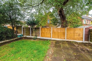 Property grounds - Relaxing Stay Manchester Airport | Stylish Getaway (Greater Manchester)