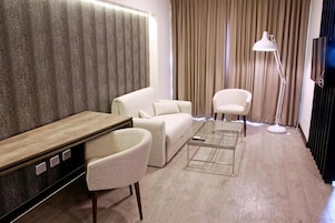 Caja de seguridad en la habitación y wifi gratis