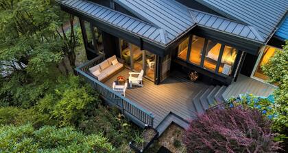 Coastal Escape w/ Balcony, Firebowl & Ocean Views Near Manzanita Sunset House by Avantstay